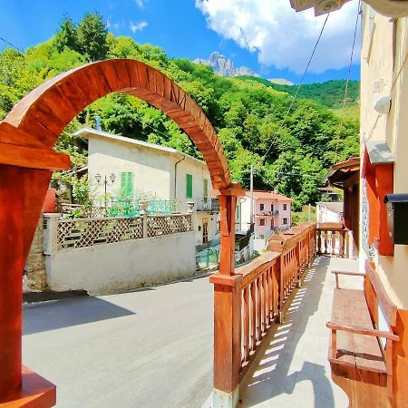 Hotel Palazzo Del Doma - Lake Vagli Vagli di Sotto Ngoại thất bức ảnh